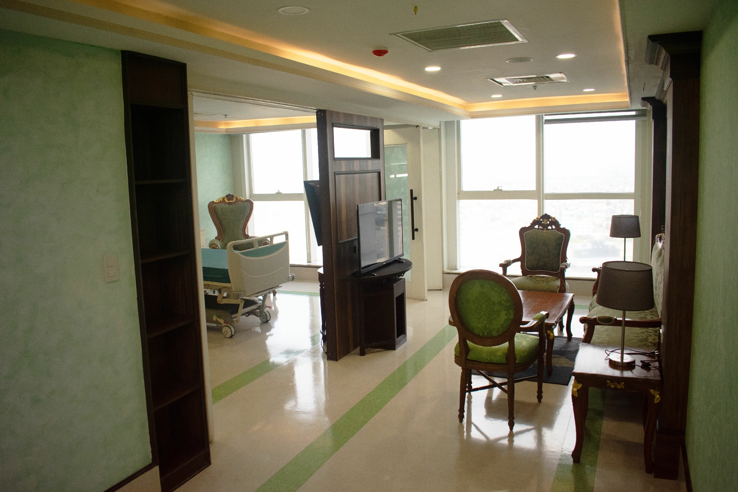 Presidential Room (5) copy [Max Width 2400 Max Height 1800]